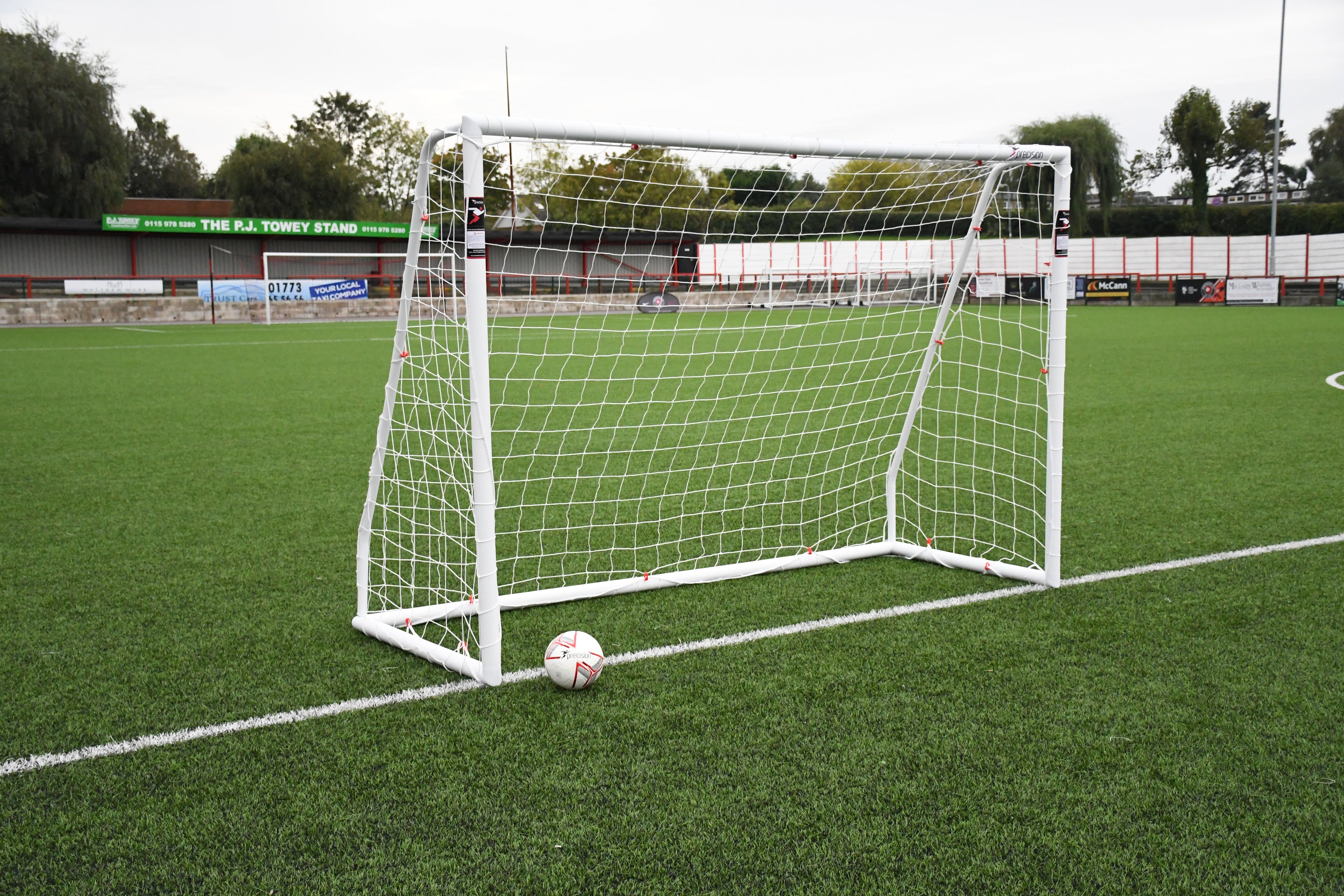 Precision Match Goal Posts (BS 8462 approved) image 9
